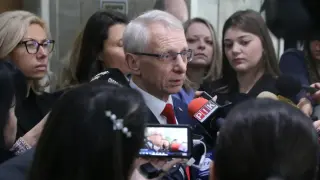 „Продължаваме промяната“: Не сме решили да сменим Андрей Гюров с Николай Денков за президент