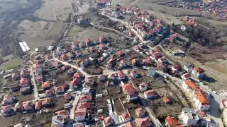 Бизнесмен вдига комплекс за чудо и приказ край Сандански