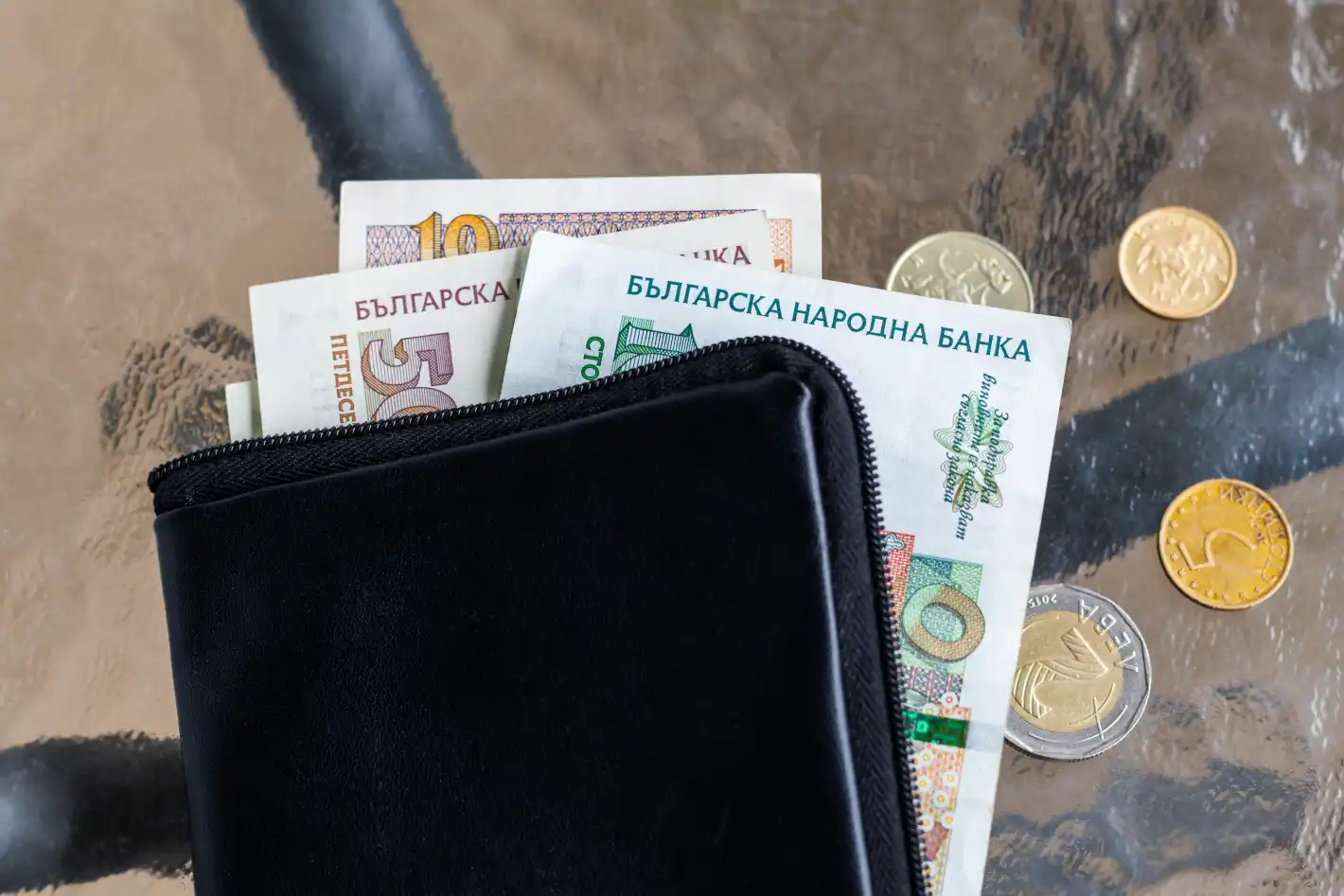 Ще удължат ли срока за лева: БНБ обяви - вече изтеглиха 58%