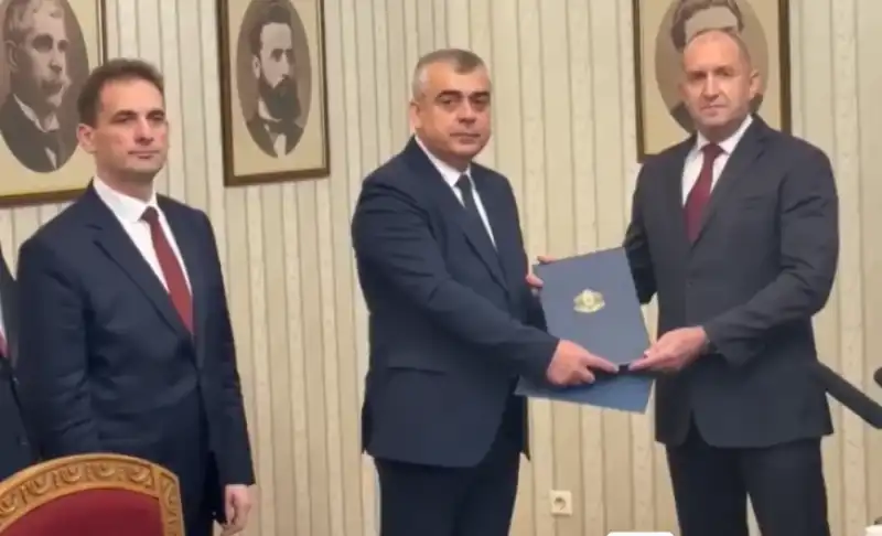 Обзор на седмицата: Навреме с каката или с каката от времето
