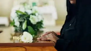 103-годишна жена оживя в деня на погребението си
