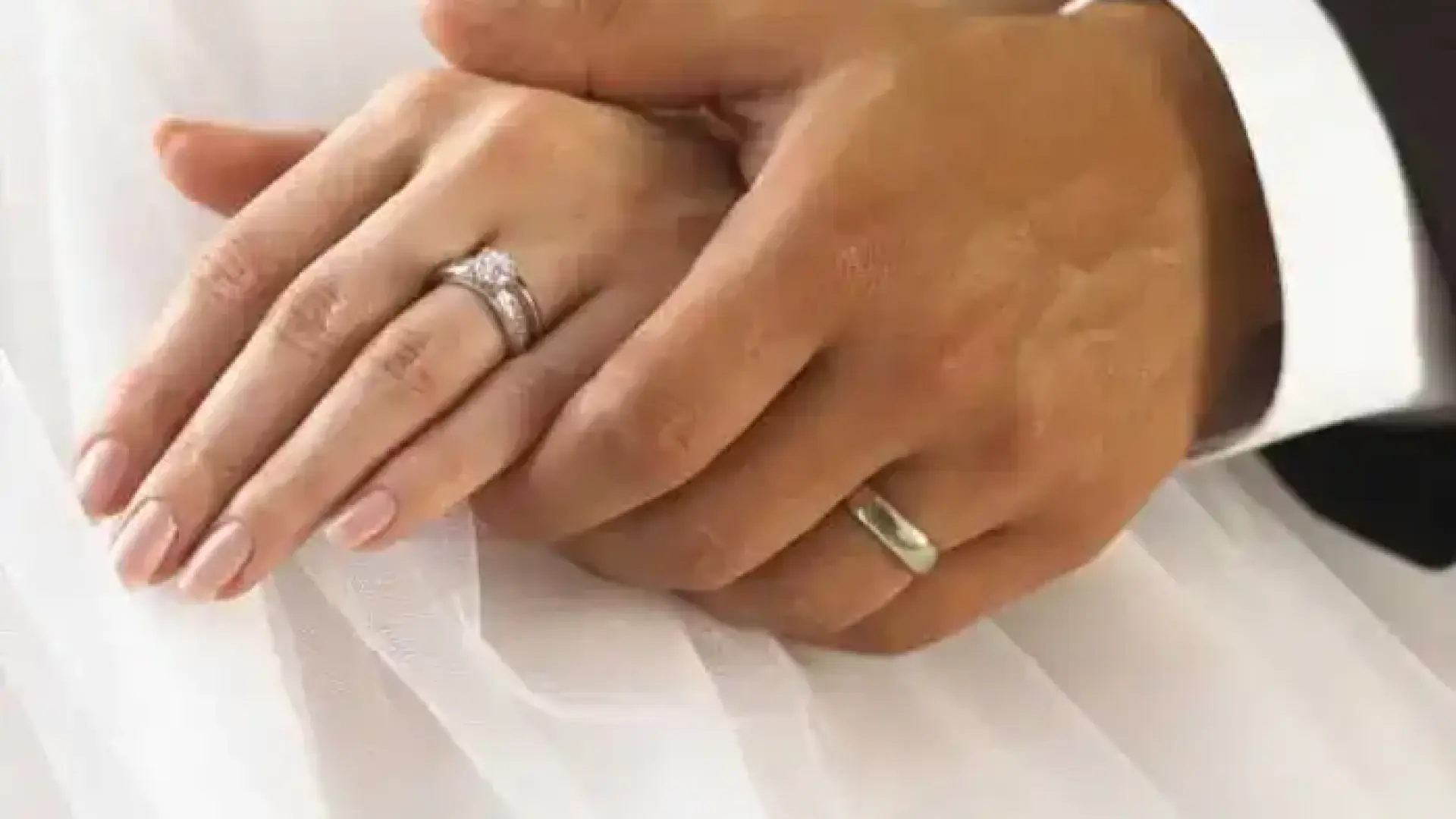 Британски аристократ шокира с обява за млада съпруга, плаща хиляди евро