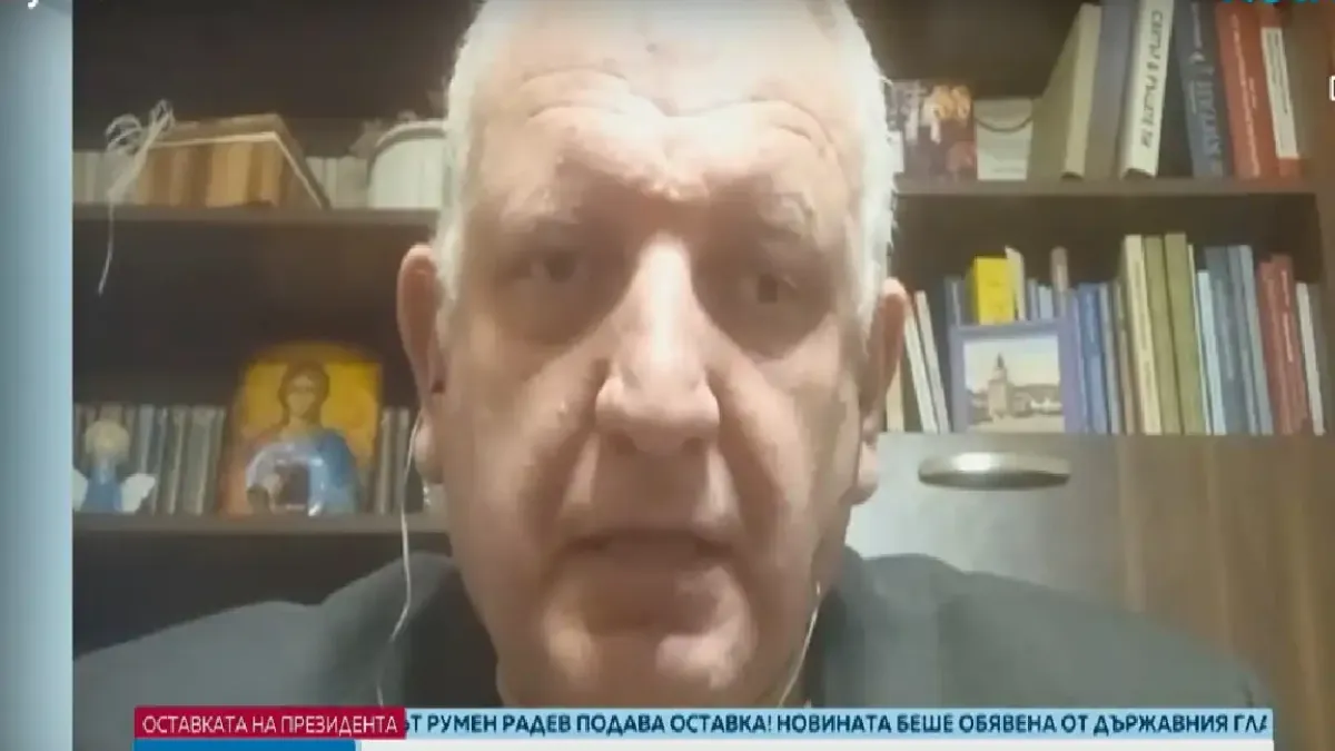 Какво следва след оставката на Румен Радев: конституционалисти с ключови разяснения