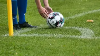 В Европа ври и кипи, у нас е чака-рака