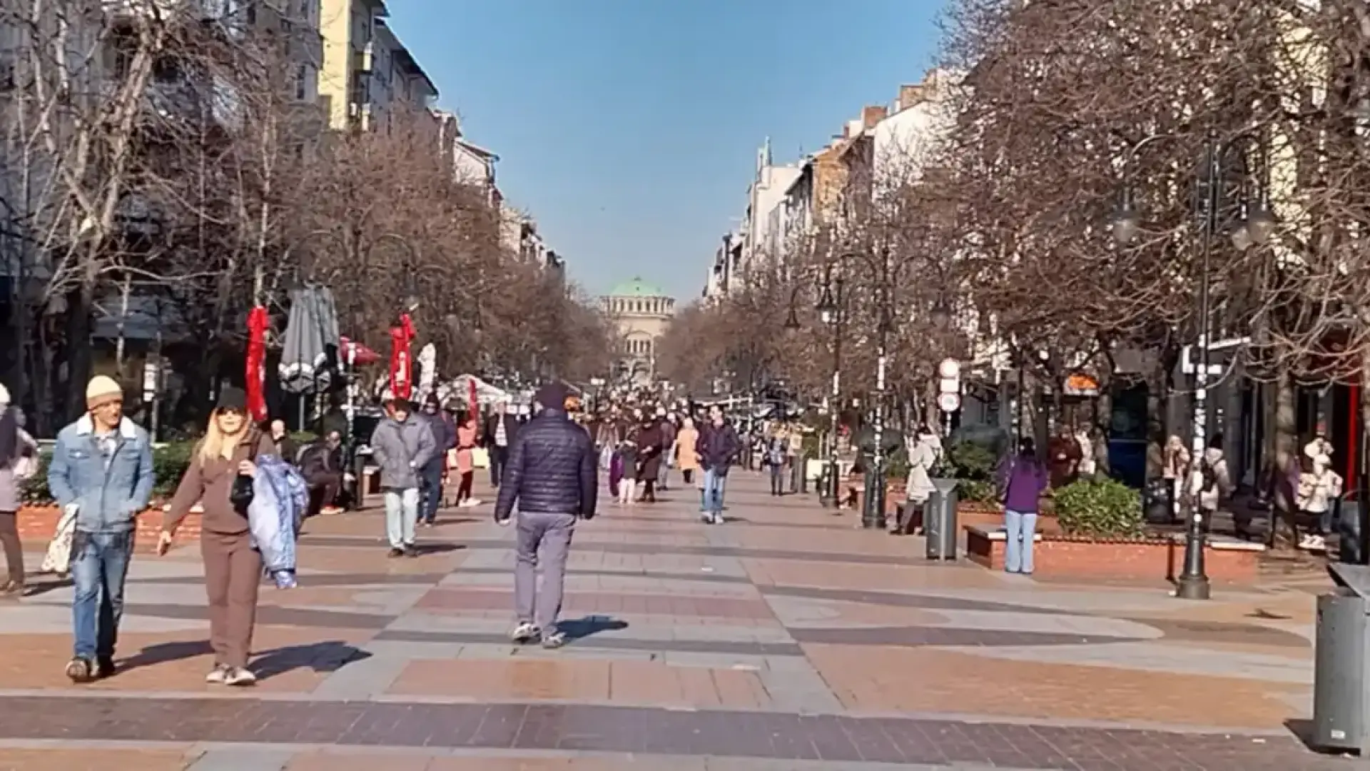 Евробарометър отчете каква част от българите са оптимисти за бъдещето