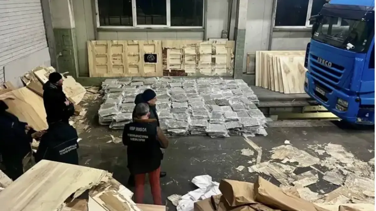 Хванаха ТИР със 700 кг марихуана на "Лесово", собственикът на дружеството разкри кой е отговорен