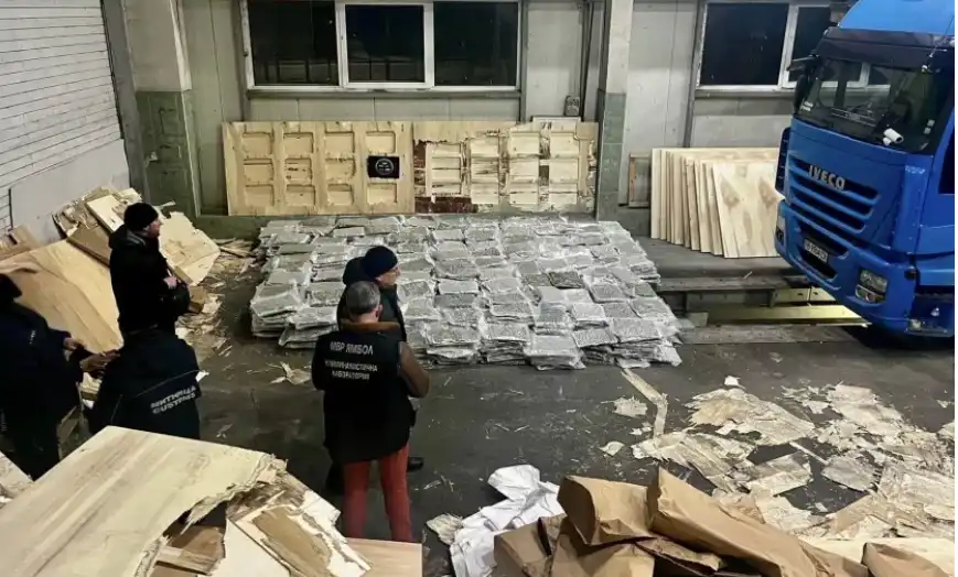 Хванаха ТИР със 700 кг марихуана на "Лесово", собственикът на дружеството разкри кой е отговорен