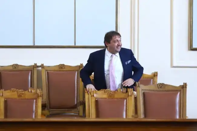 Бивш служебен министър на Радев: Готов съм да се включа!