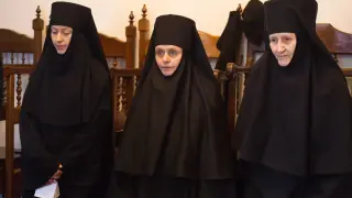 Русия пусна монахини шпиони в действие
