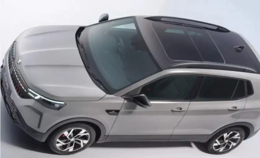 Skoda обнови своя компактен кросоувър за 13 000 долара Снимки