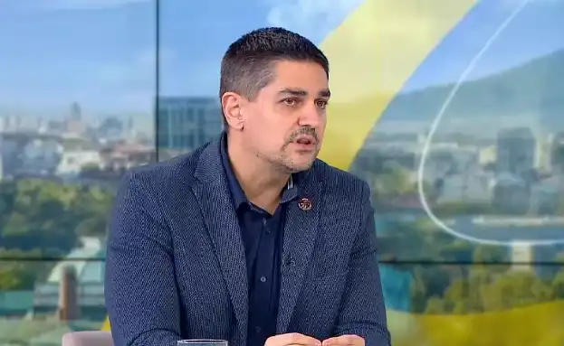 Радостин Василев за Радев: Нагледахме се на фалшиви герои през последните години