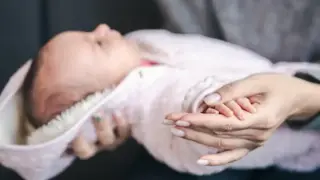 Българките раждат най-много в Европа, но нацията изчезва