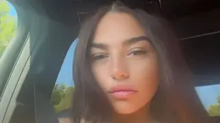 Секс модел на OnlyFans уби човек в катастрофа с BMW-то си Снимки 18+