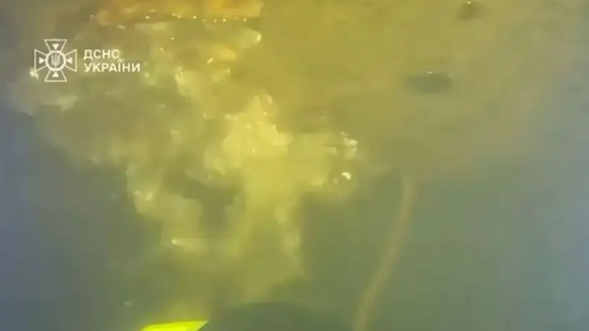 Шест денонощия в ледена вода при –15°C: водолази спасиха Киев от студа