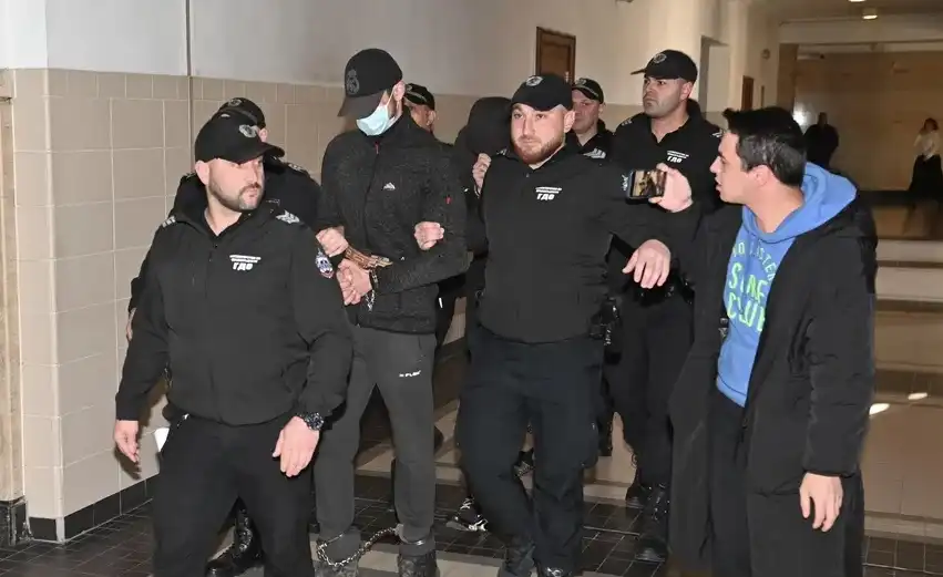 Единият от обирджиите на инкасото в Ихтиман се оказа син на голям магистрат