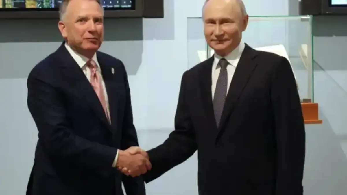 Путин започна срещата с пратениците на Тръмп в Москва