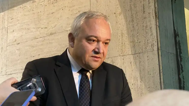 Демержиев се цани за служебен вътрешен министър