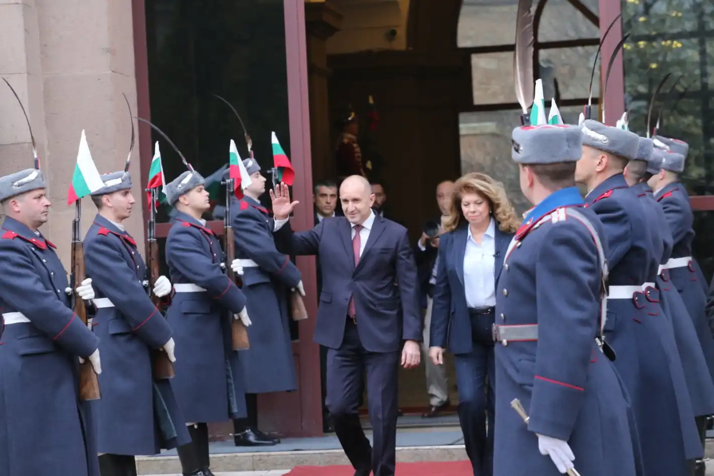 Цветанка Андреева приземи Радев: Клишетата няма да са достатъчни