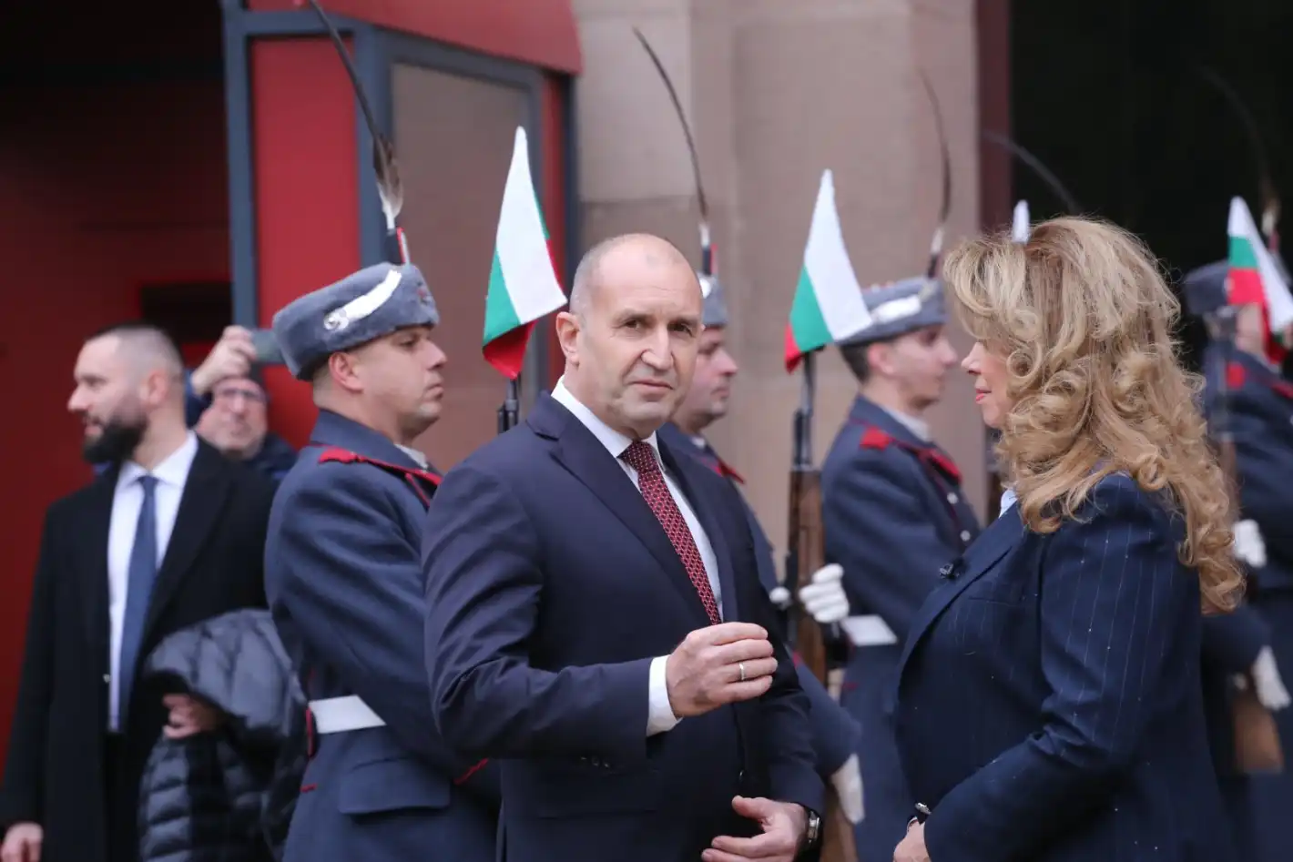 Радев вече не е президент: Знаков ход във Фейсбук