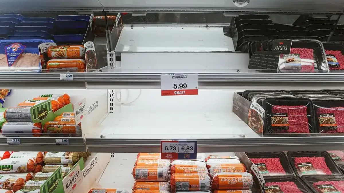 Извънредно положение в САЩ, рафтовете в супермаркетите се изпразват