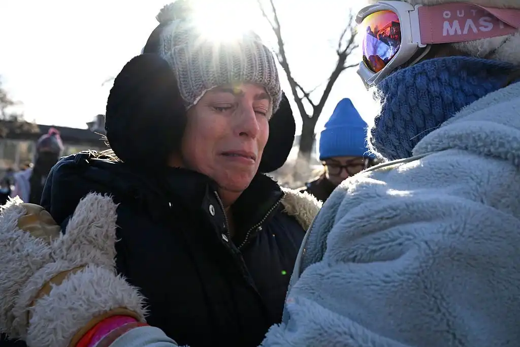 Пак застреляха човек в Минеаполис, взривоопасна ситуация Снимки