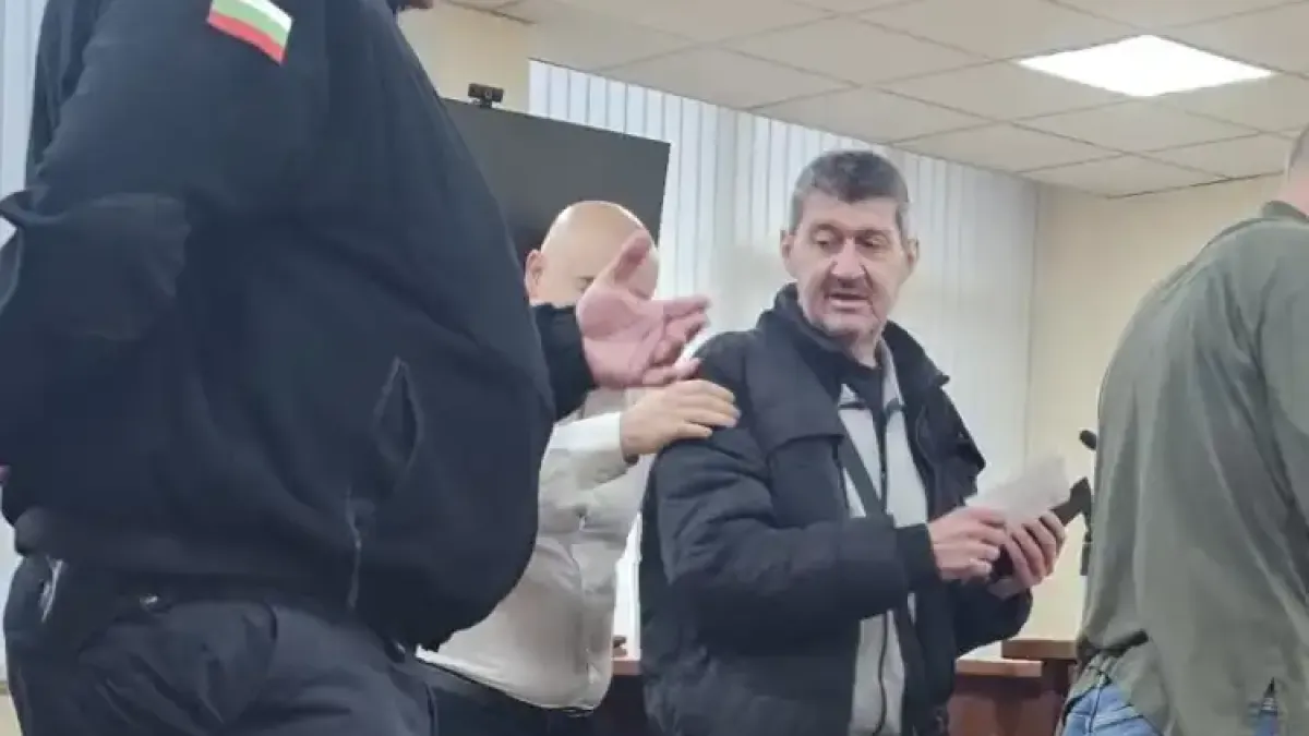 Стоян, явил се пиян на кокал в съда, разбра наказанието си