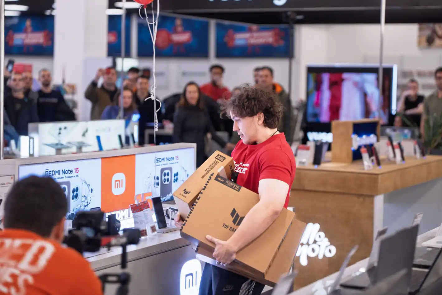 Техномаркет #RunForTech: Симон Борисов спечели техника за 5 000 евро в най-големия магазин на веригата