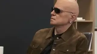 Слави с неочаквана изповед какво прави посред нощ