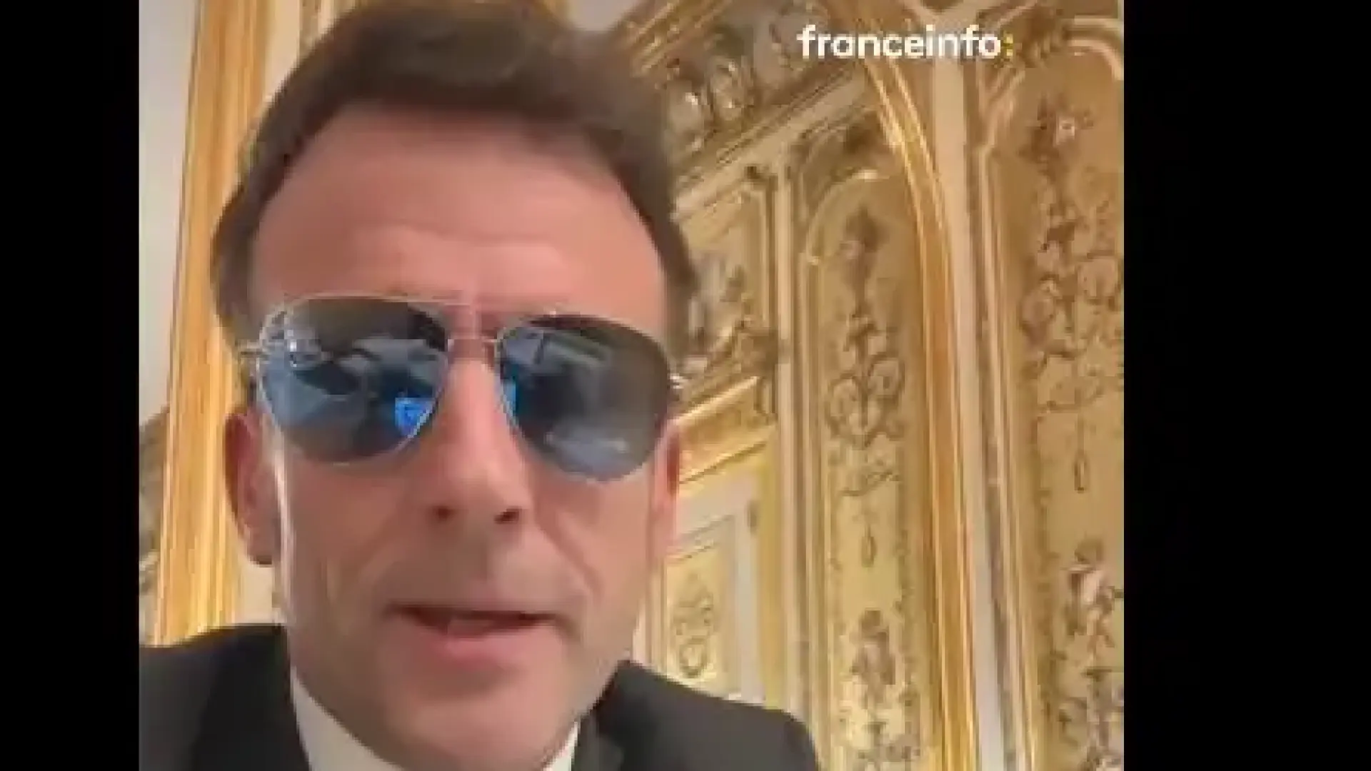 Макрон в X поиска ускорена забрана за социални мрежи и телефони за учениците под 15 г.