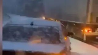Снегът ограничи движението в прохода "Предела"