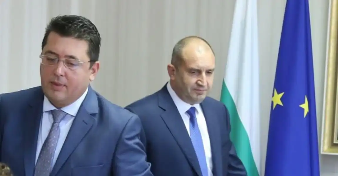 Холандската „завера“ на "президента"