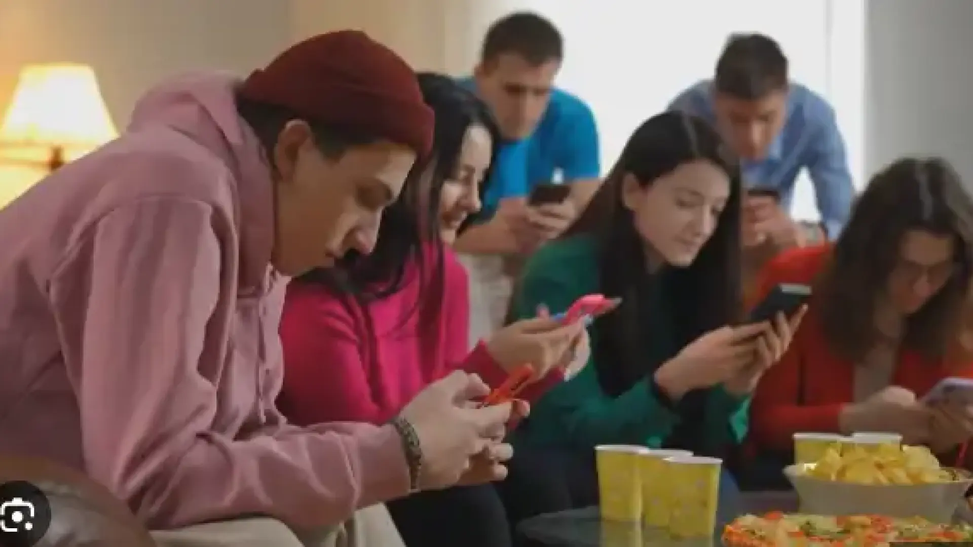 Революция в Европа! Франция забранява социалните мрежи за деца под 15 години