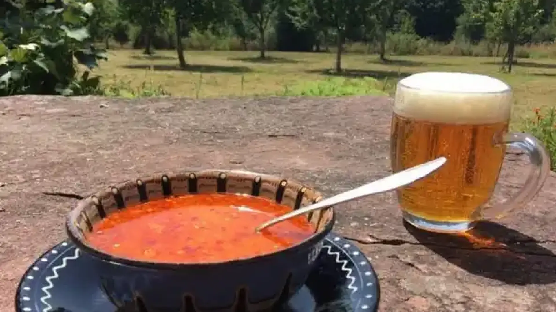 Гурбетчията: Супа, бира – 5 евро! Яко, ама как филия хляб стана 50 цента?!