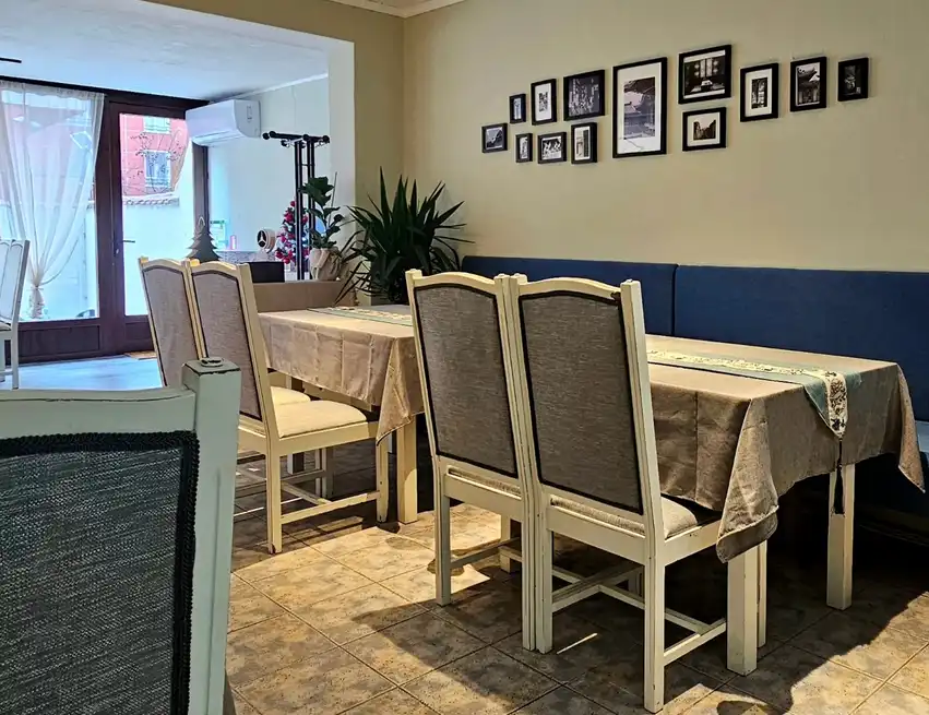 Ново изкушение в София: Кулинарно бижу с автентична кухня отвори врати Снимки