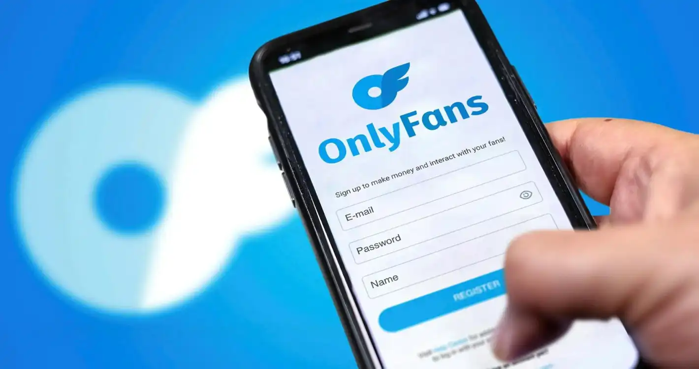 БГ инфлуенсърка в Италия укрила 500 бона доходи от OnlyFans