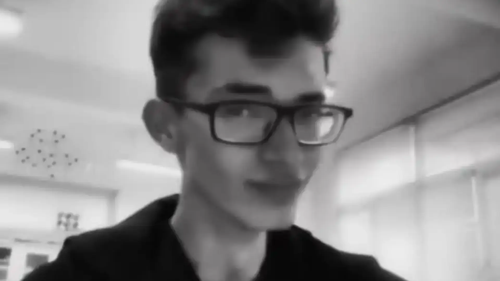 „Той никога не лъжеше“: Майката на самоубилия се 18-г. Билгин с тежки думи след трагедията