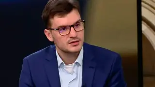 Две писти към изборите: Войните по света и битката за край на модела у нас
