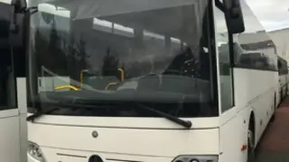 Скандал в пловдивски автобус: Момиче се задушава, шофьорът не реагира