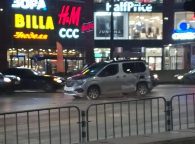 Задръстване към "Люлин" заради катастрофа