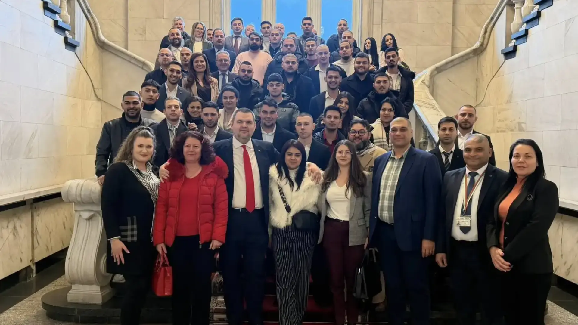 Делян Пеевски се срещна с младежи от област Плевен