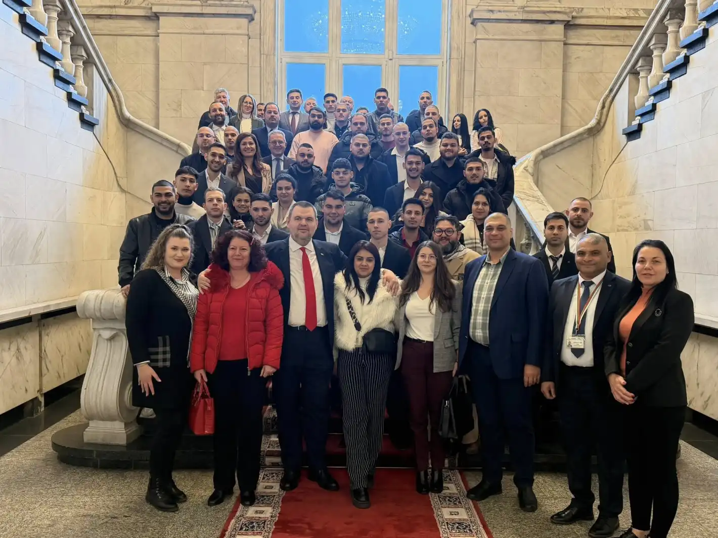 Делян Пеевски се срещна с младежи от област Плевен