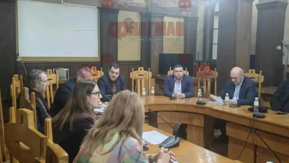 Отменят всички противоепидемични мерки в Бургаско, учениците се връщат в клас