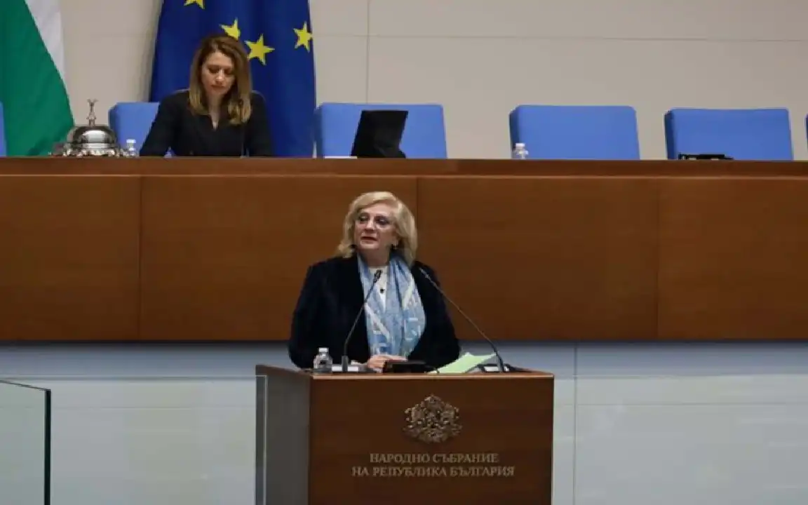 Искра Михайлова: Правата на гражданите са основа на демокрацията и ДПС отстоява този принцип неизменно