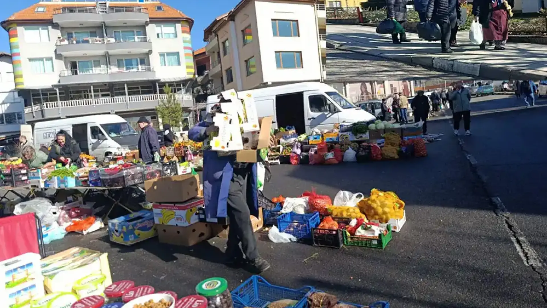 На селския пазар: За 10 лв. напълних цялата торба, от другата седмица...