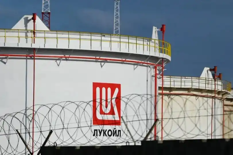 „Лукойл“ продава задграничните си активи на САЩ за 22 млрд. долара, включително и НПЗ в Бургас