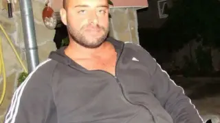 Жоро Милионера харчи парите от думнатото инкасо с рускоговоряща блондинка на луксозен остров