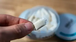 Предложение на БСП за забрана на никотинови паучове – предизборен подарък за контрабандистите