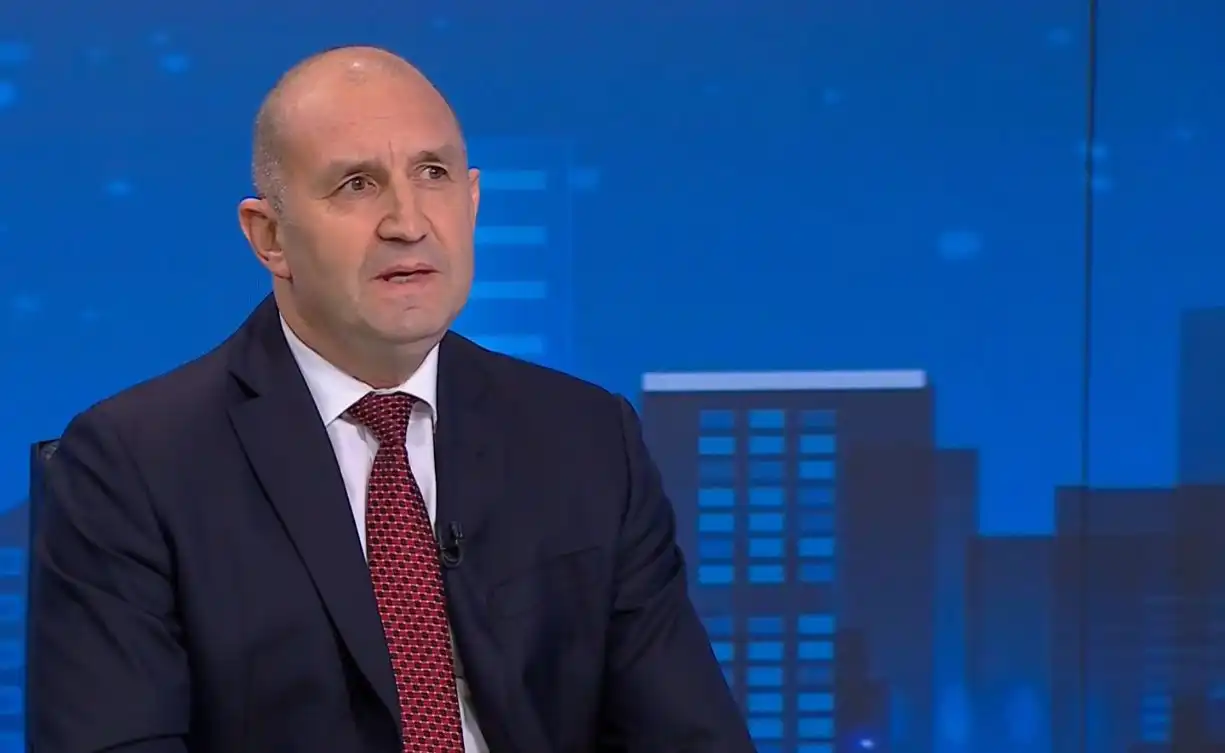 Радев отсече: Няма да правя партия преди изборите