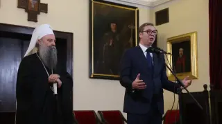 Пипалата на Вучич плъзнаха в църквата: "Анатема" за критикуващи го християни