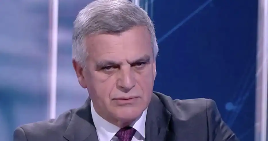 Бивш служебен премиер протегна ръка на Радев